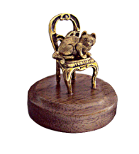 Серебряная статуэтка "Кот на стуле"