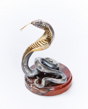 Фото - Серебряная статуэтка "Змея"