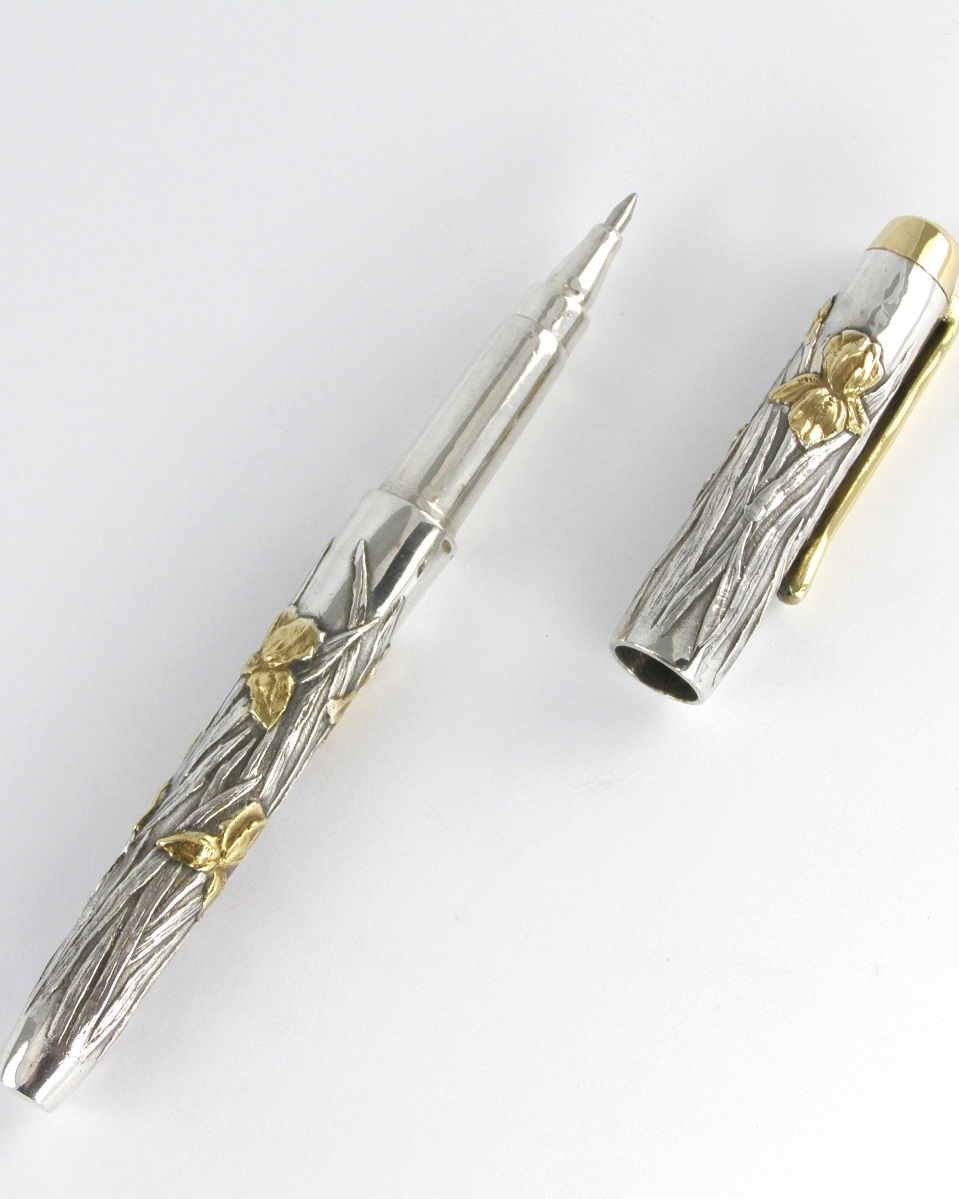 Подарочная серебряная ручка "Ирисы"