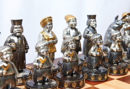 Шахматы "Евреи и украинцы"