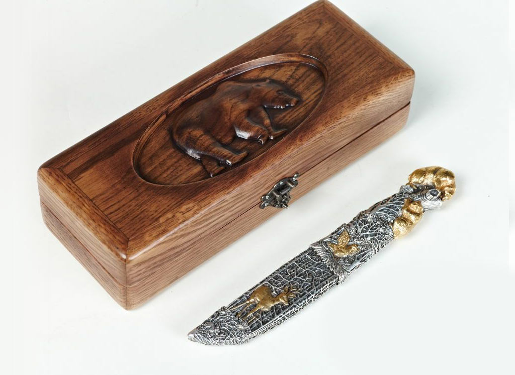 Подарочный охотничий нож "Медведи"