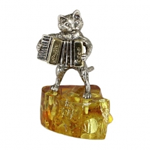 Серебряная статуэтка на подставке из янтаря "Кот с аккордеоном"