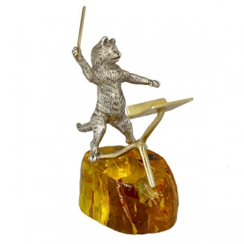 Фото - Серебряная статуэтка на подставке из янтаря "Кот дирижер"