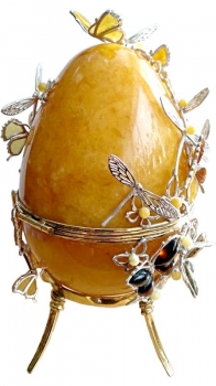 Фото - Янтарное яйцо "Лягушка"