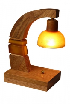 Фото - Янтарная настольная лампа