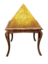 Интерьерное украшения из янтаря "Пирамиды"